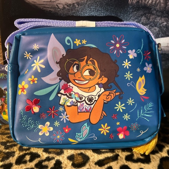 💜💙NWT-Encanto Blue Crossbody Purse with Long Strap💙💜 - Picture 6 of 7